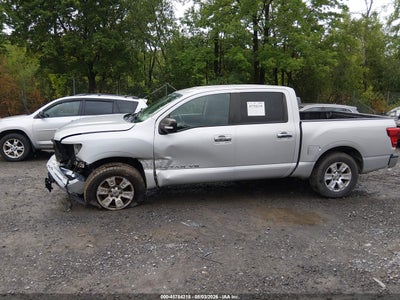 NISSAN TITAN
