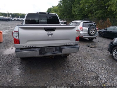 NISSAN TITAN