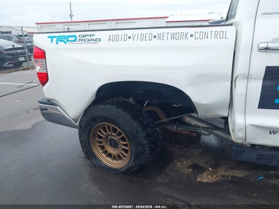 TOYOTA TUNDRA