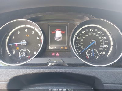 VOLKSWAGEN GOLF R