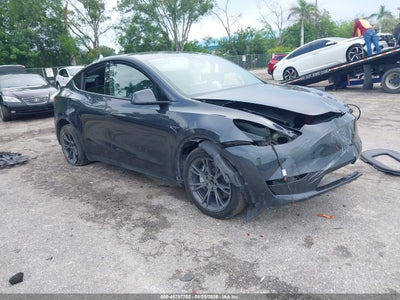 2025 Tesla Model Y