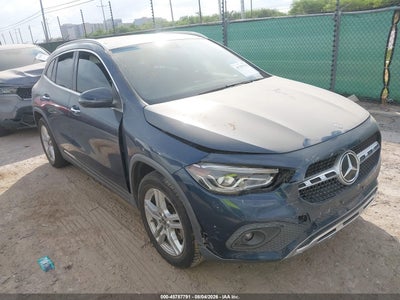 MERCEDES-BENZ GLA 250