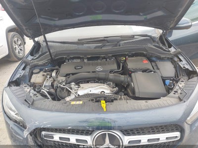 MERCEDES-BENZ GLA 250