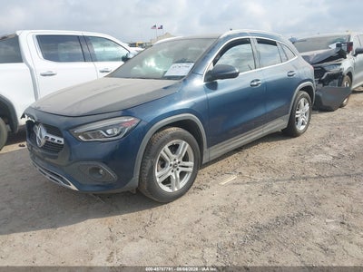 MERCEDES-BENZ GLA 250