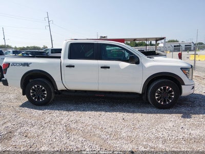 NISSAN TITAN