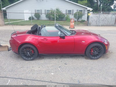 MAZDA MX-5 MIATA