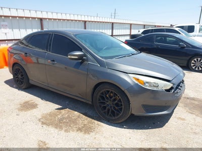 2015 FORD FOCUS SE
