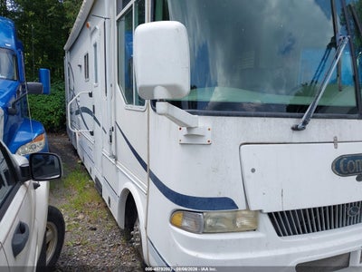 2002 Workhorse Custom Chassis Motorhome Chassis