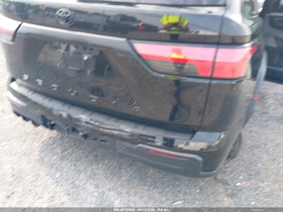 TOYOTA SEQUOIA