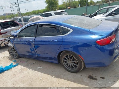 CHRYSLER 200