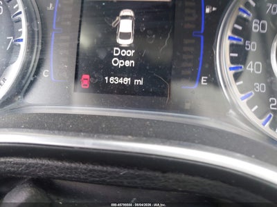 CHRYSLER 200