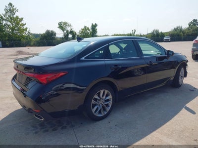 TOYOTA AVALON