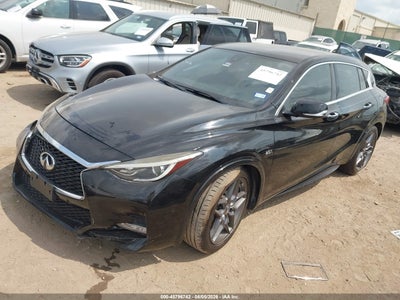 INFINITI QX30