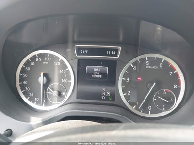 INFINITI QX30