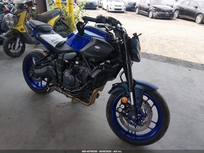 2025 Yamaha Mtn690