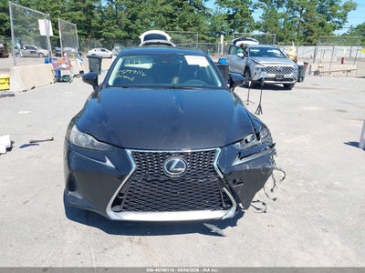 LEXUS IS 200T
