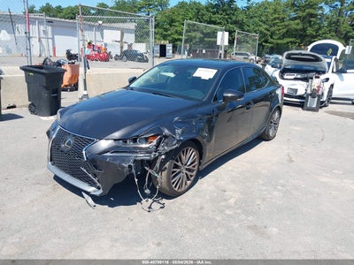 LEXUS IS 200T