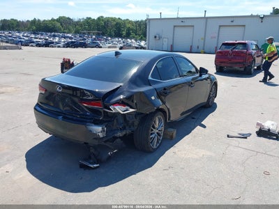 LEXUS IS 200T