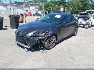 LEXUS IS 200T