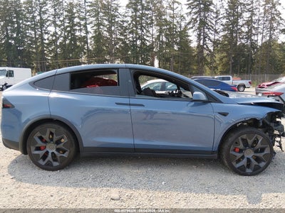 TESLA MODEL X