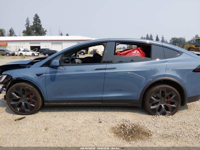 TESLA MODEL X
