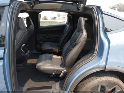 TESLA MODEL X