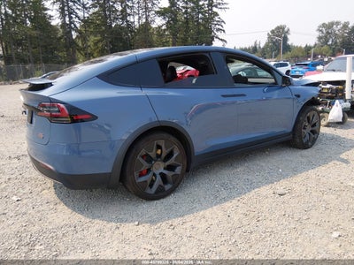 TESLA MODEL X