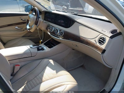 MERCEDES-BENZ S 560