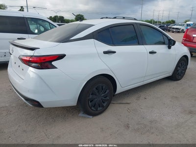 NISSAN VERSA