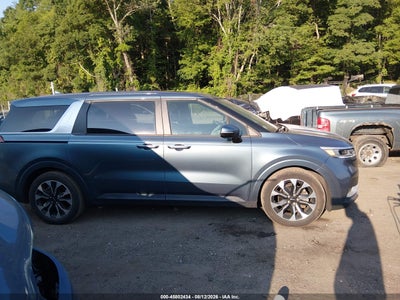 KIA CARNIVAL MPV