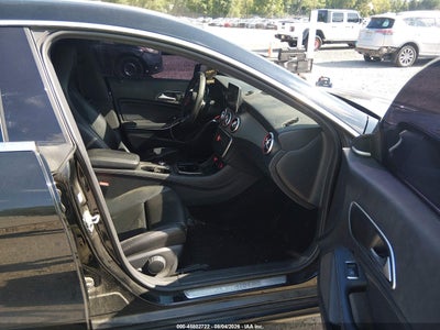 MERCEDES-BENZ CLA 250