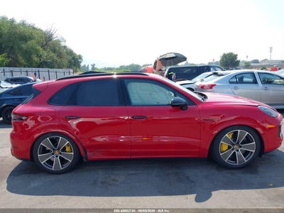 PORSCHE CAYENNE E-HYBRID