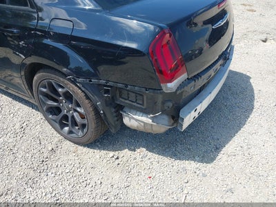 CHRYSLER 300
