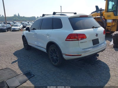 VOLKSWAGEN TOUAREG