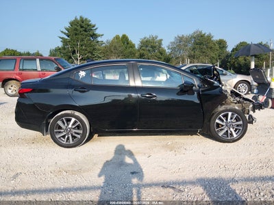 NISSAN VERSA