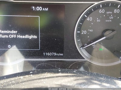 NISSAN VERSA