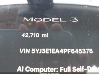 TESLA MODEL 3