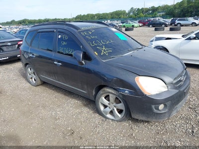 2008 Kia Rondo