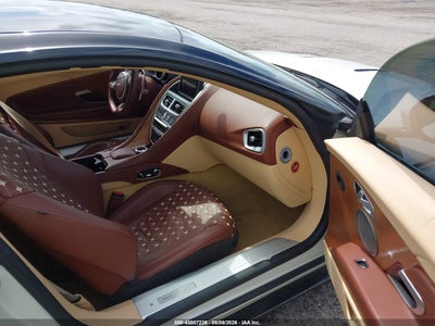 ASTON MARTIN DB11
