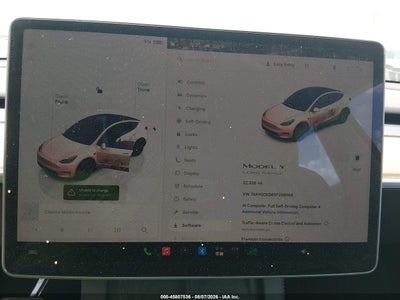 TESLA MODEL Y
