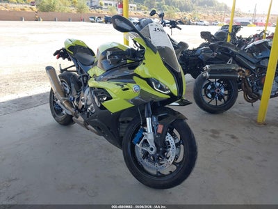 2022 BMW M 1000 RR