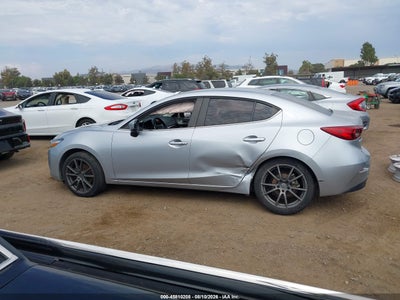 MAZDA MAZDA3