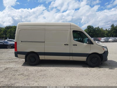 MERCEDES-BENZ SPRINTER 2500