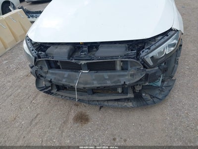 MERCEDES-BENZ A 220