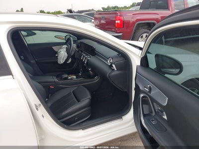 MERCEDES-BENZ A 220