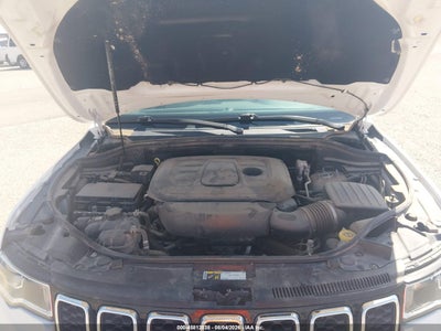 2019 JEEP GRAND CHEROKEE 10
