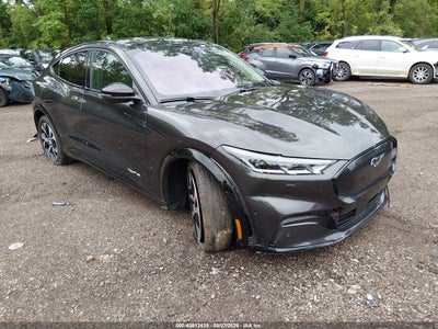 2022 Ford Mustang MACH-E