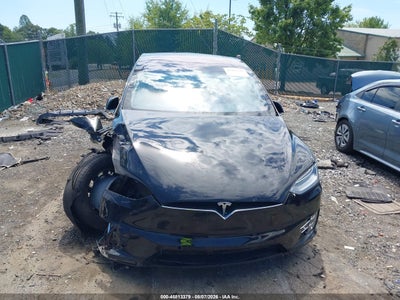 TESLA MODEL X