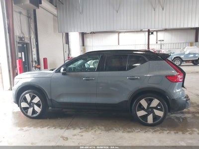 VOLVO XC40 RECHARGE PURE ELECTRIC