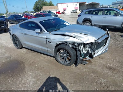 FORD MUSTANG